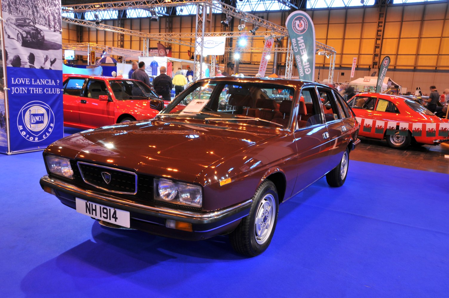 1980s luxury sedan with rectangular headlights and chrome grille