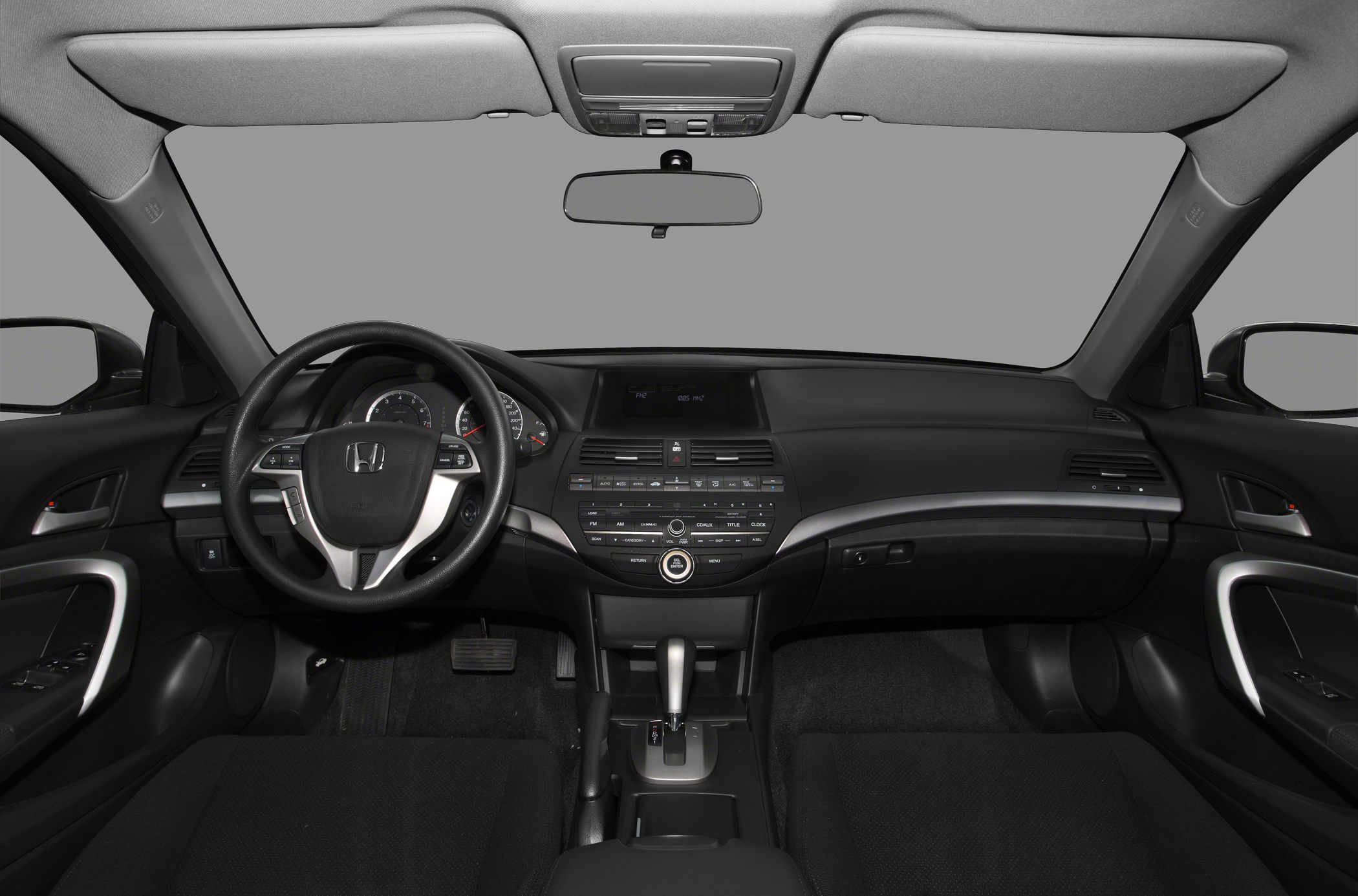 Dashboard and multifunction steering wheel with automatic gear shift