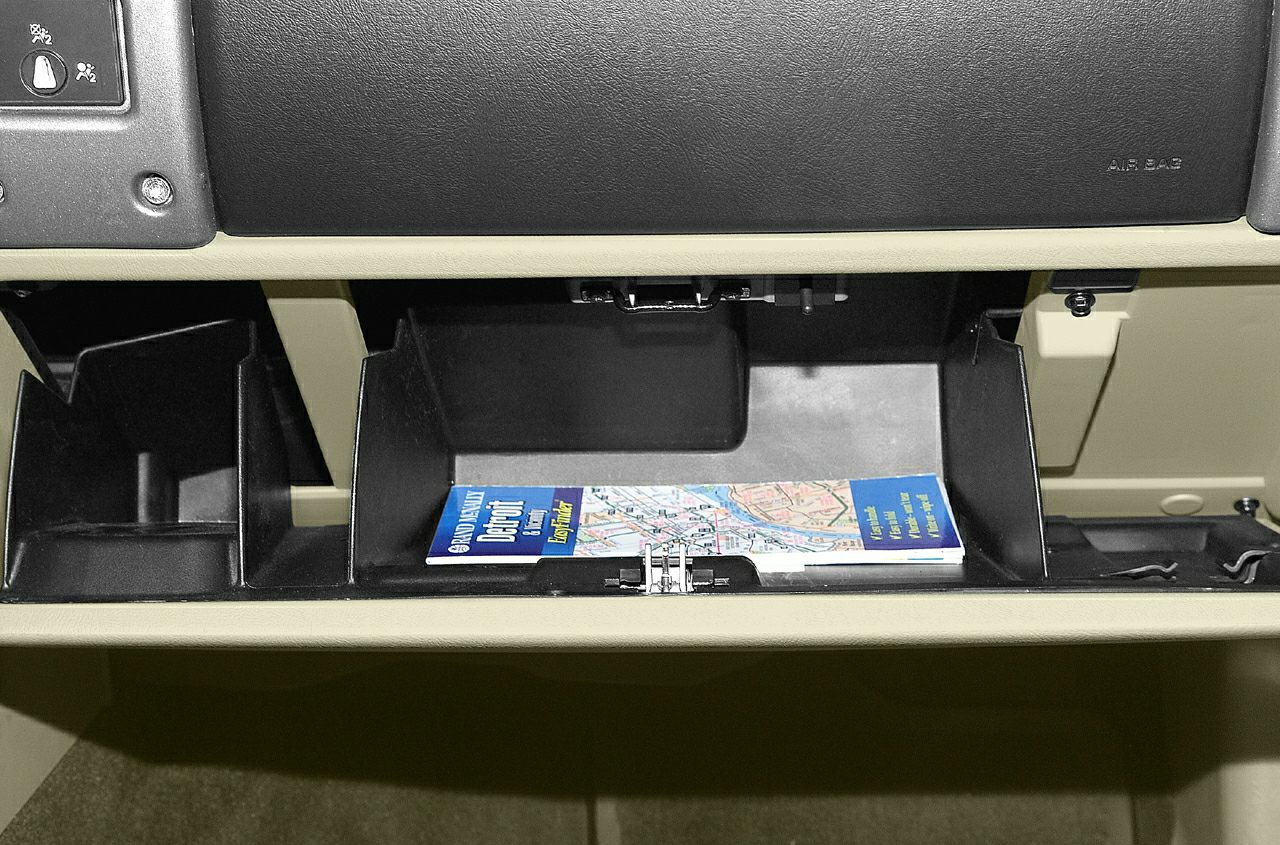 Glove compartment with built-in organizer and map storage