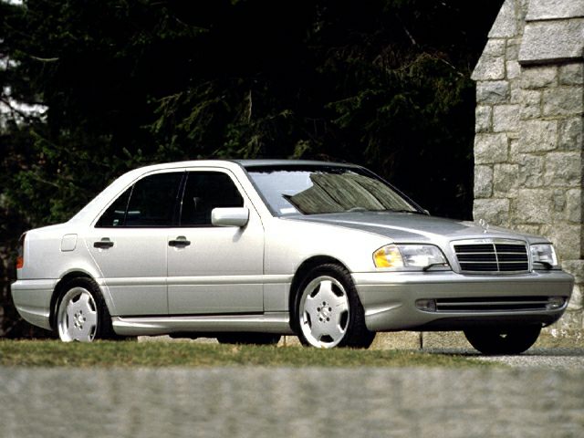3/4 front-right view