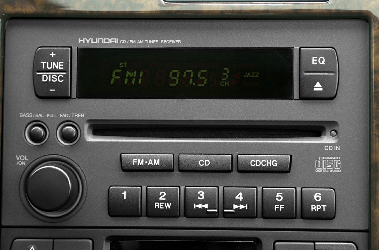 Factory car stereo with CD, FM-AM tuner and equalizer controls