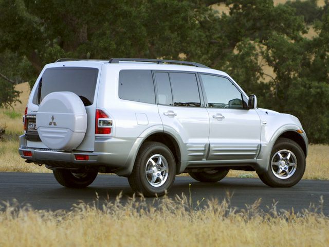 3/4 rear-right view
