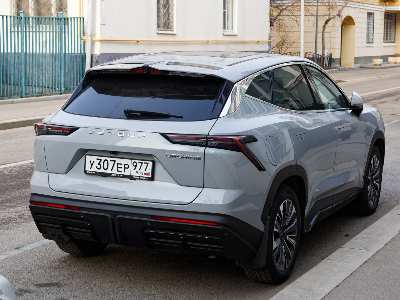 3/4 rear-right view