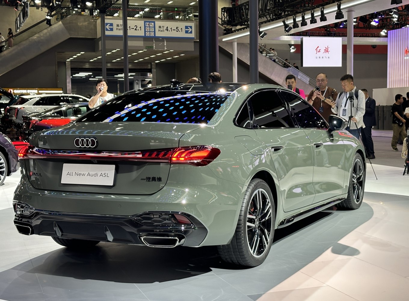 3/4 rear-right view