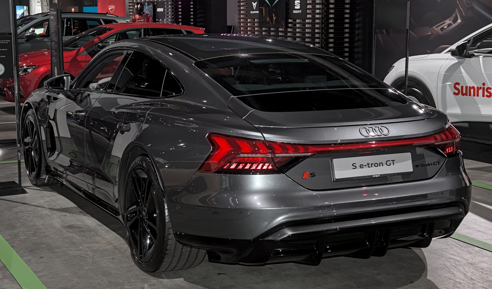 3/4 rear-left view