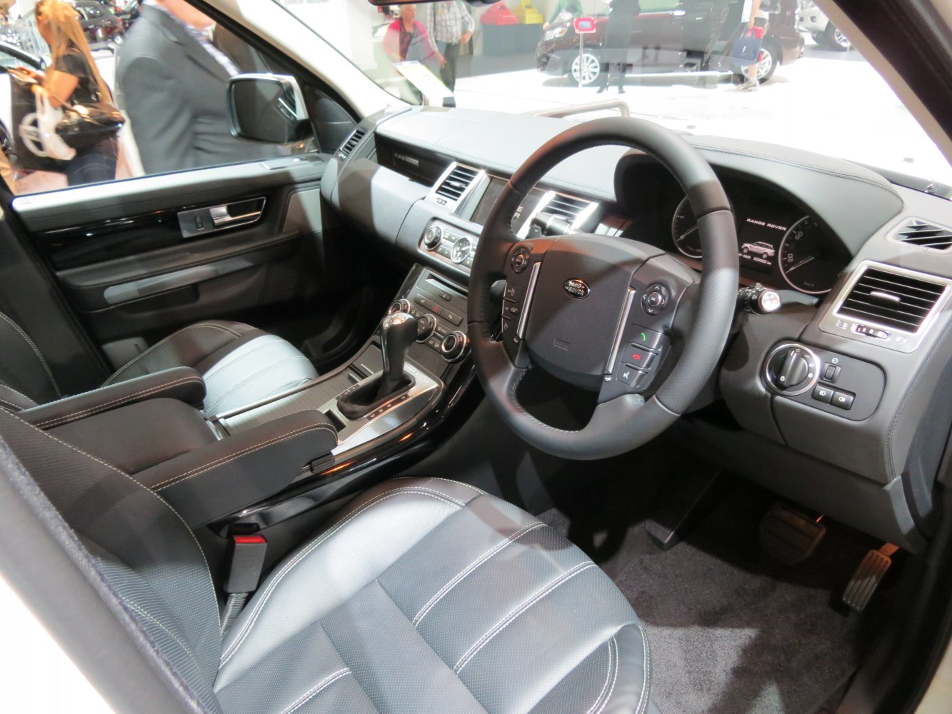 Dashboard and steering wheel with leather seats interior