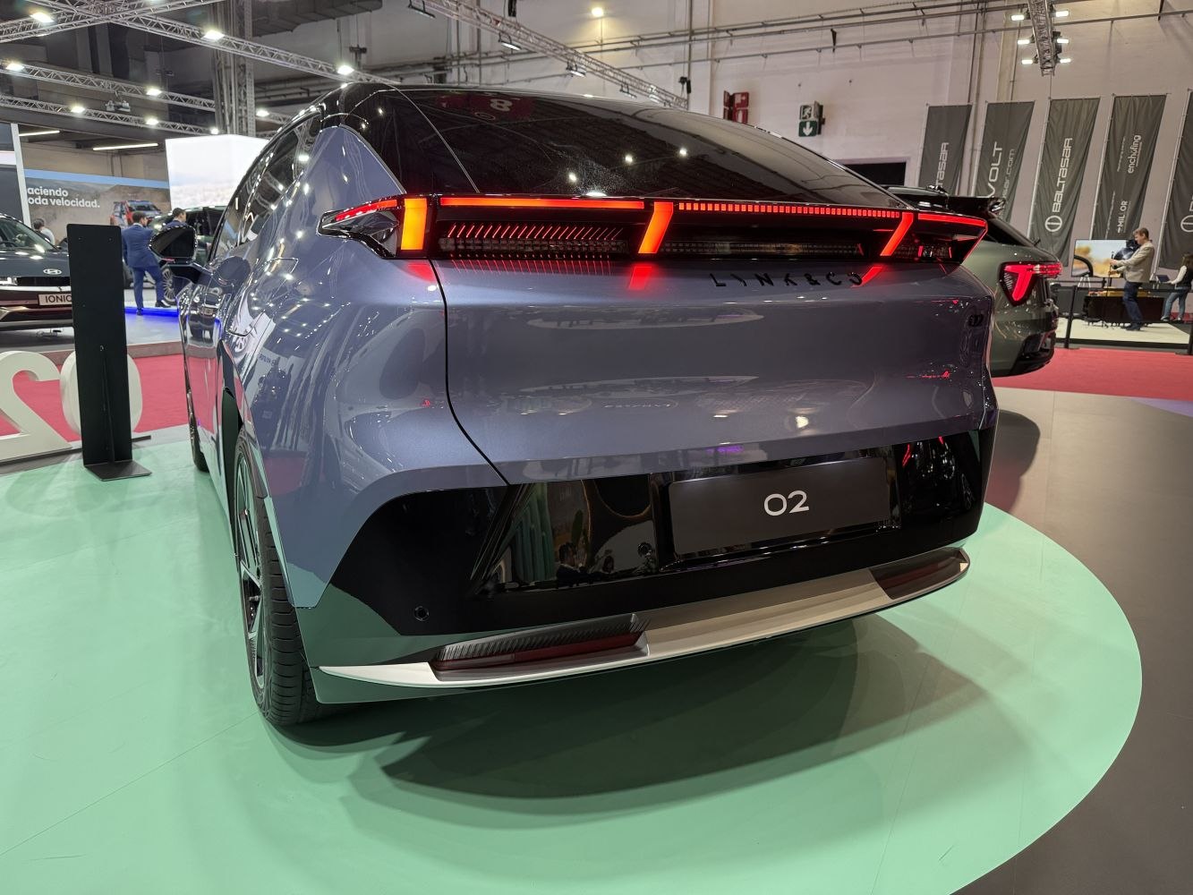 3/4 rear-left view