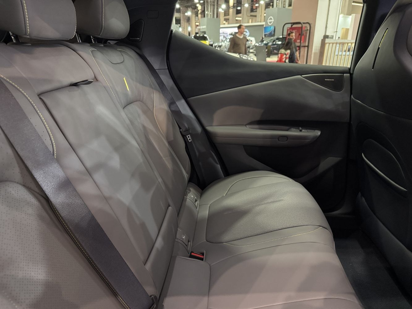 Rear passenger seating with leather upholstery and Harman Kardon speaker