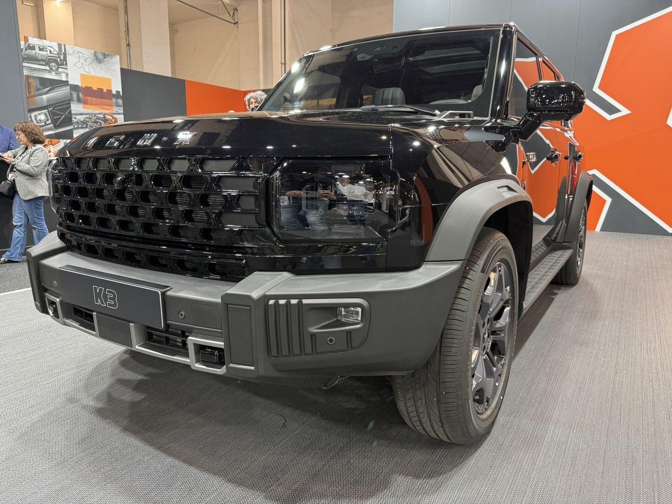3/4 front-left view