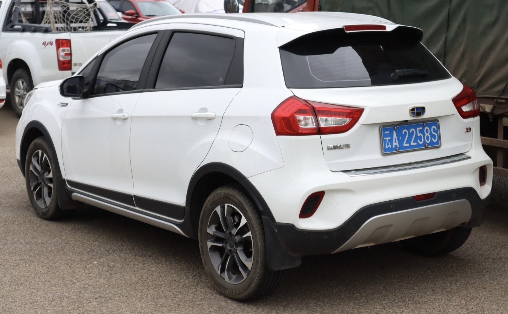 3/4 rear-left view