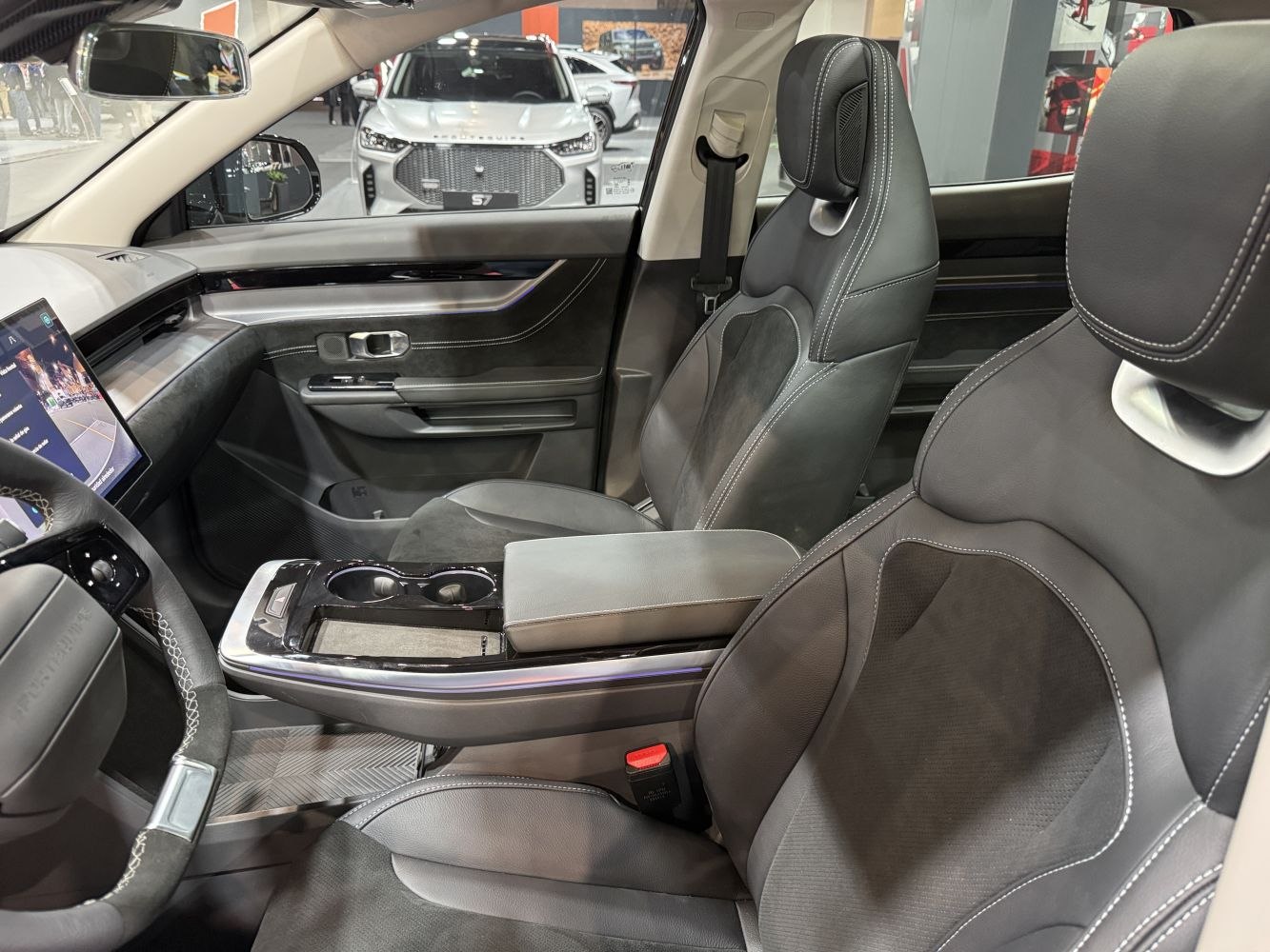 Premium leather seats with advanced central console interior