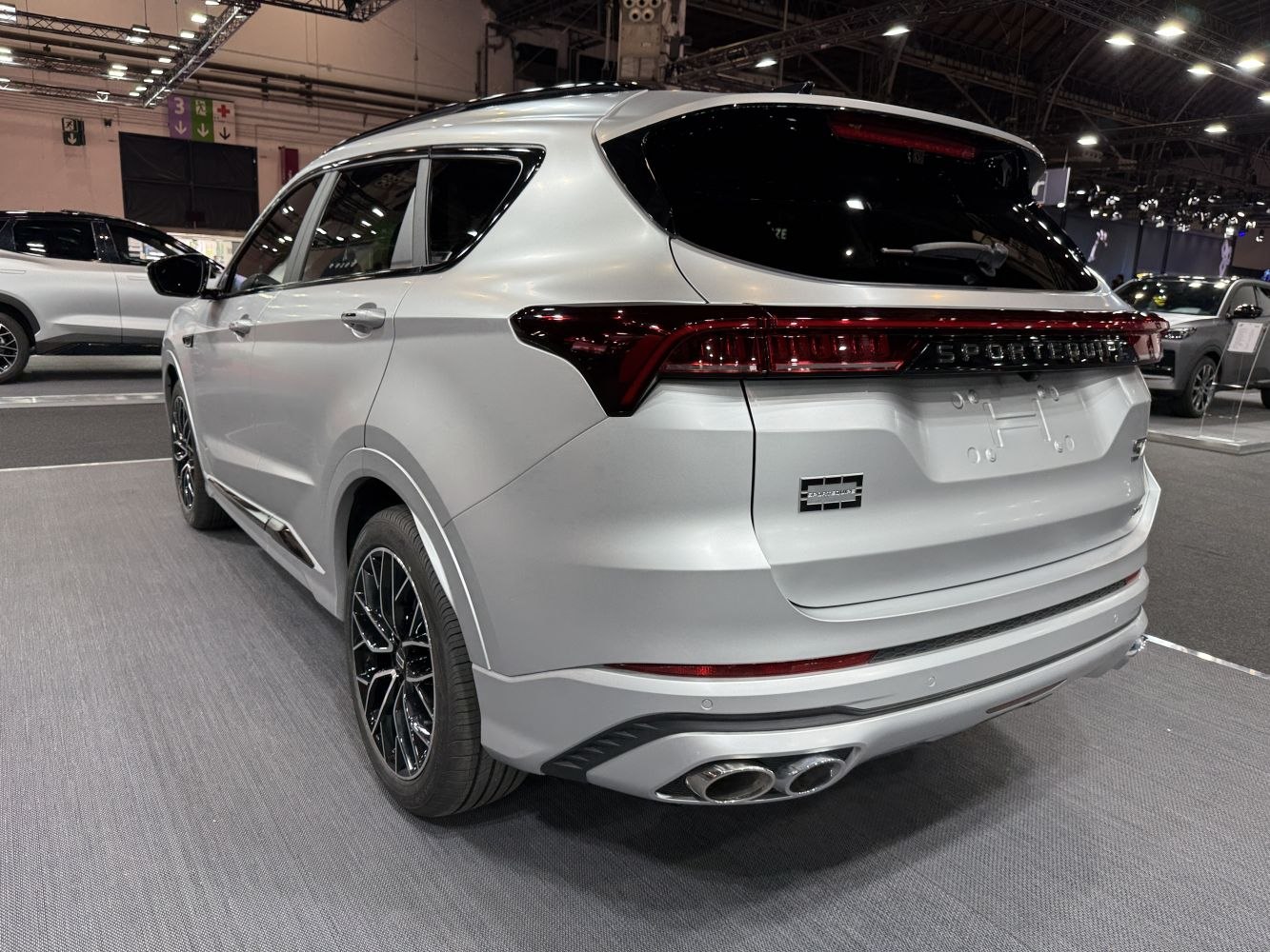 3/4 rear-left view