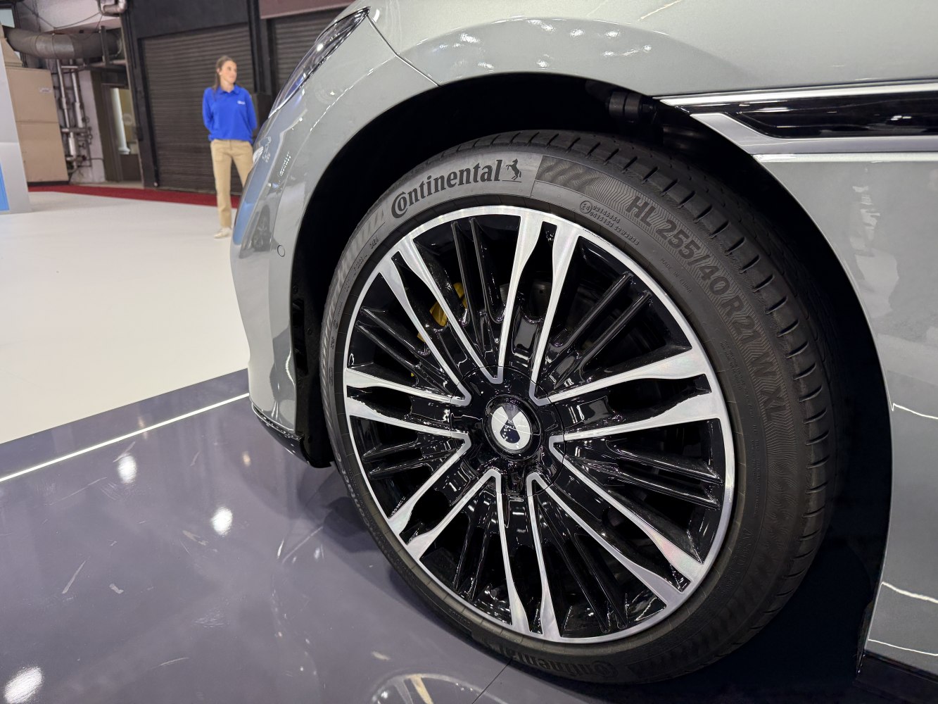 Multi-spoke alloy wheel with Continental tire