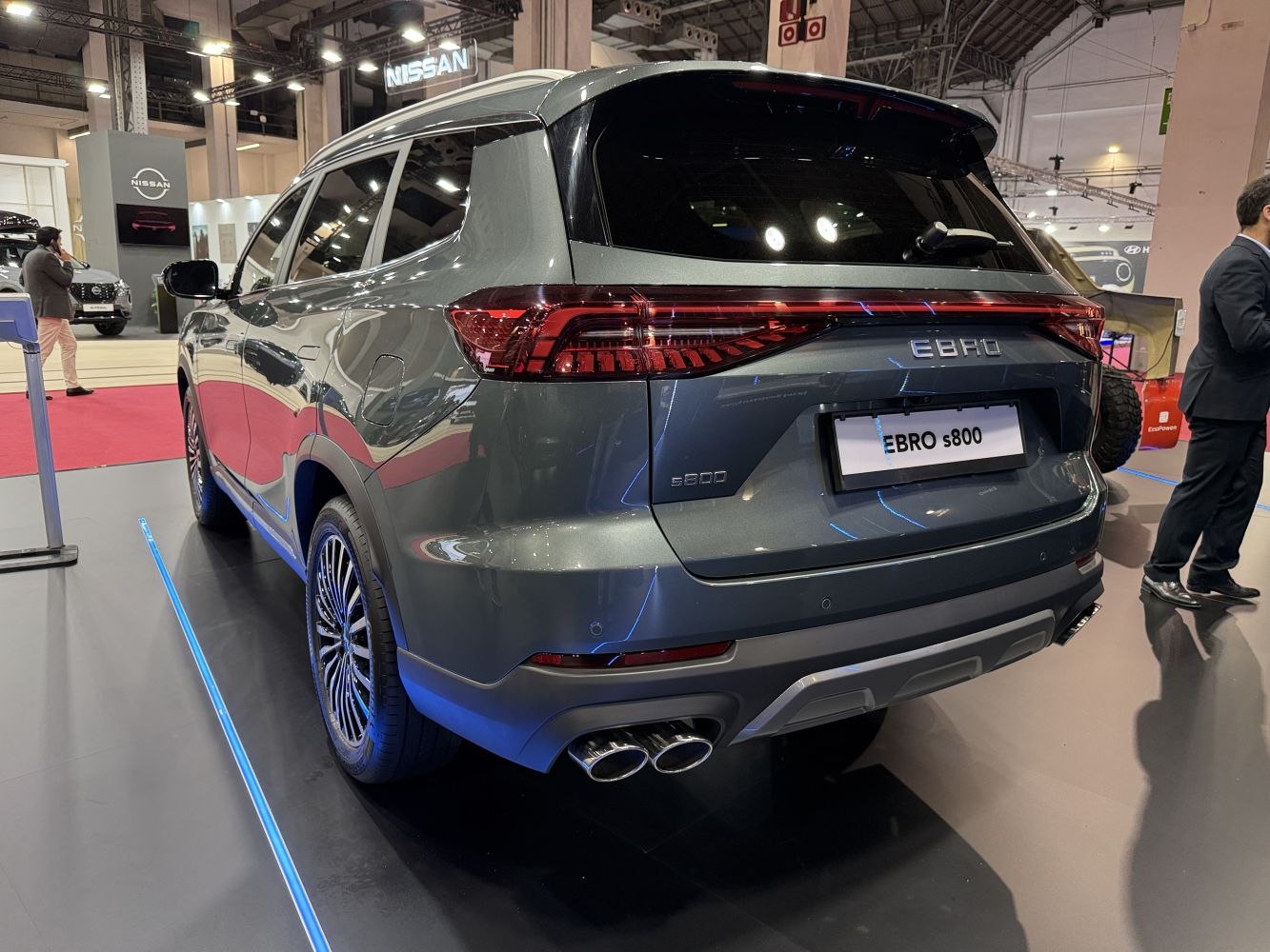 3/4 rear-left view