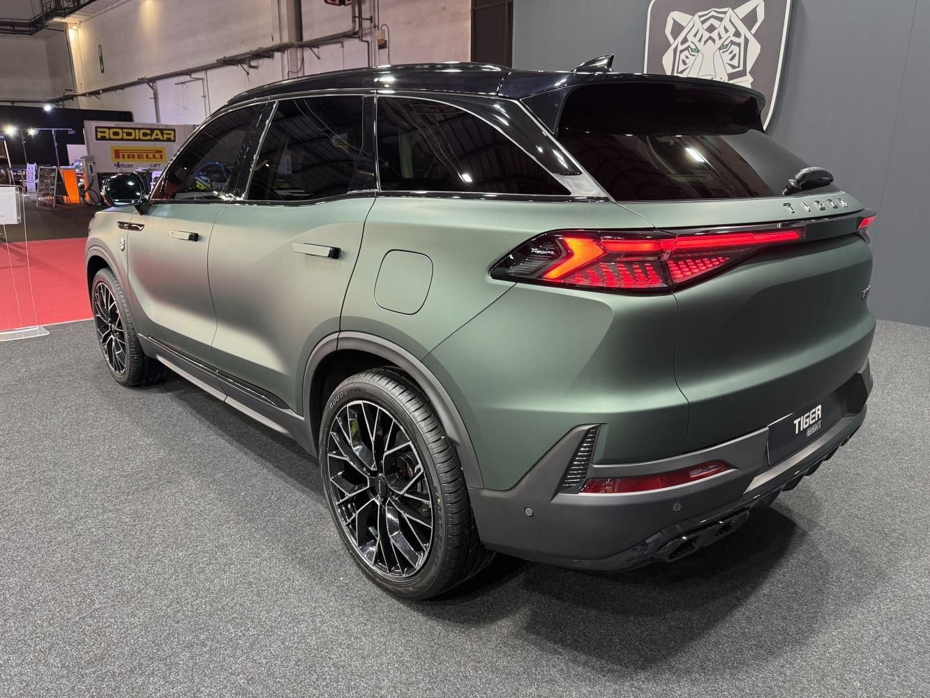 3/4 rear-left view