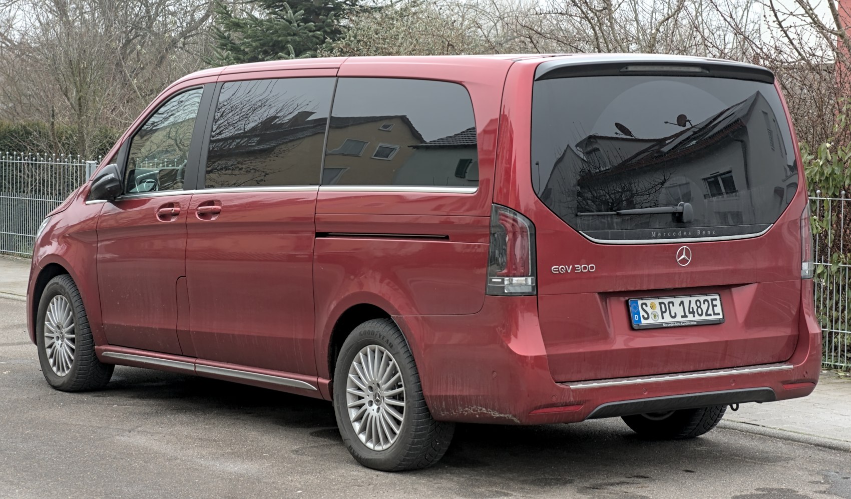 3/4 rear-left view