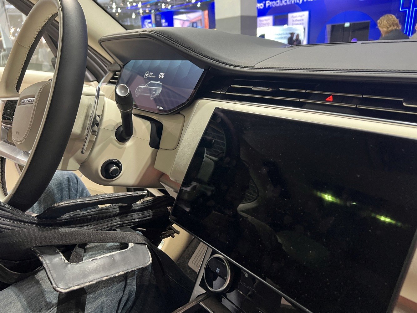 Digital instrument cluster and large touchscreen display