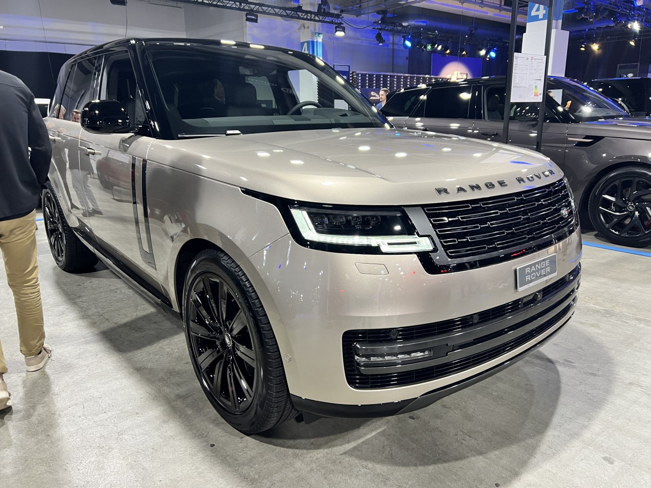 Front view with LED headlights and black alloy wheels