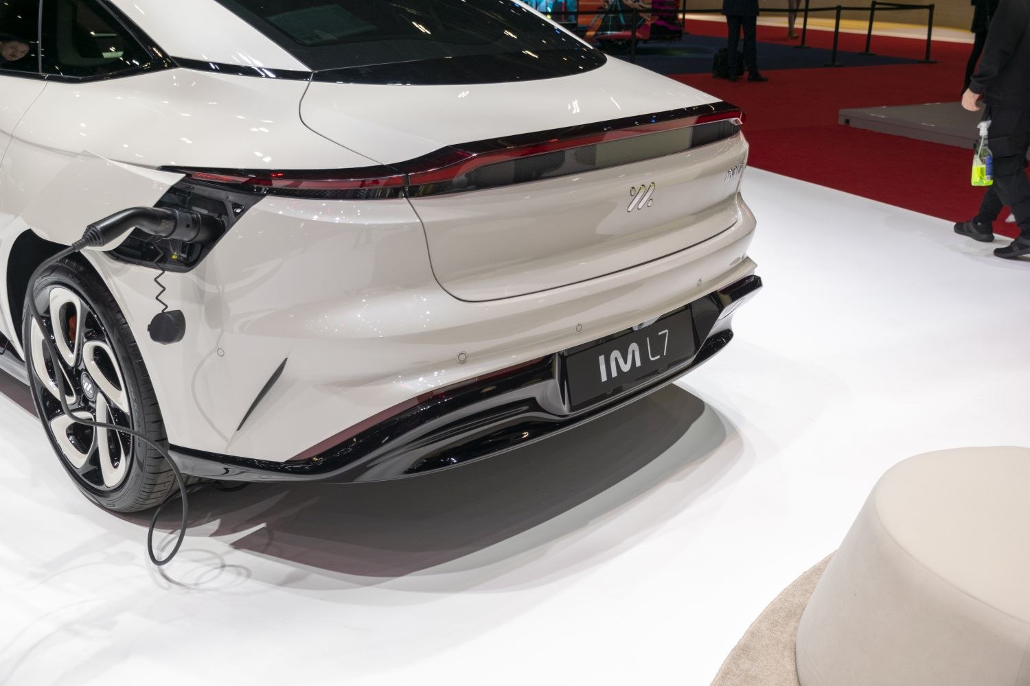 3/4 rear-left view