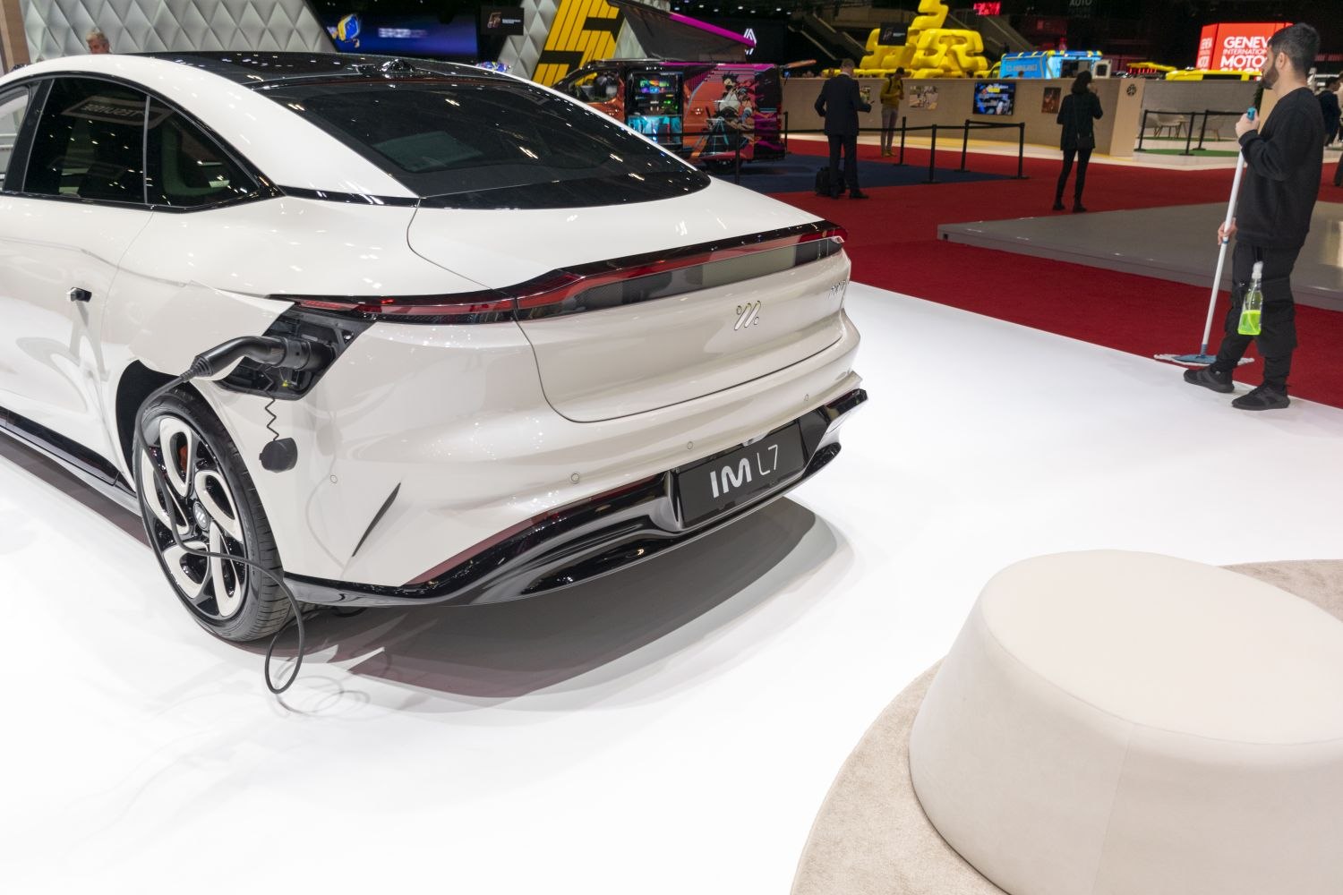 3/4 rear-left view