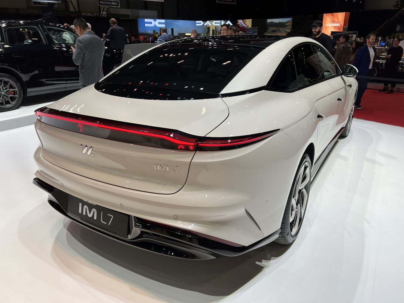 3/4 rear-right view