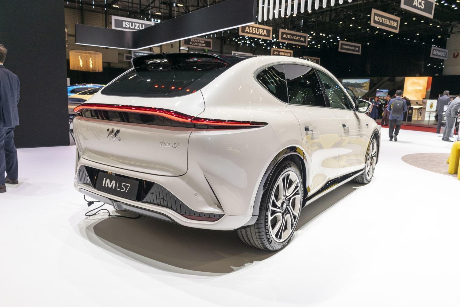 3/4 rear-right view