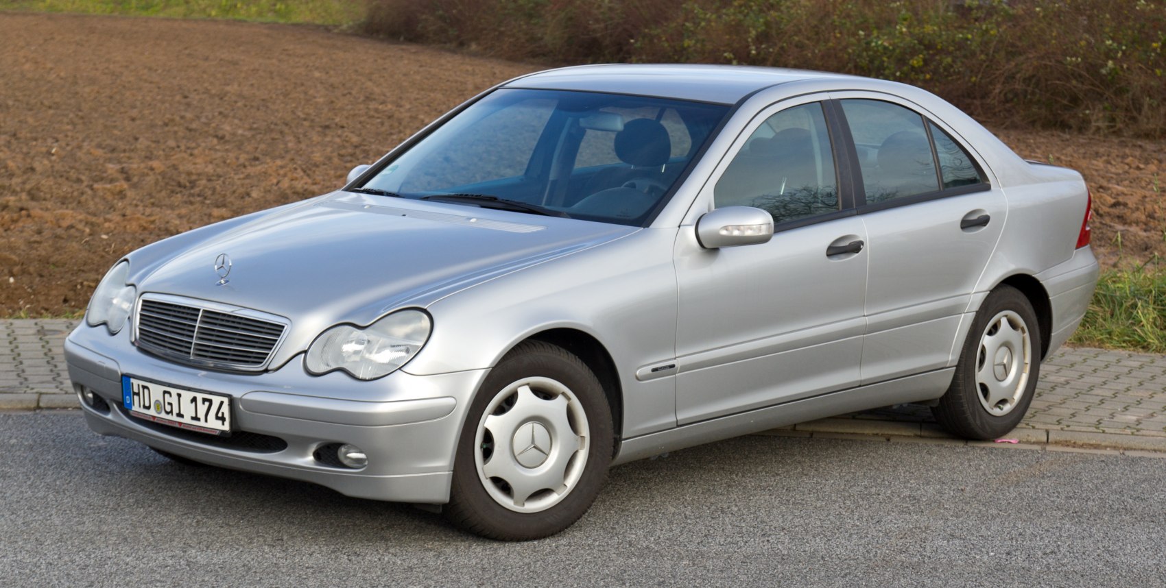 3/4 front-left view