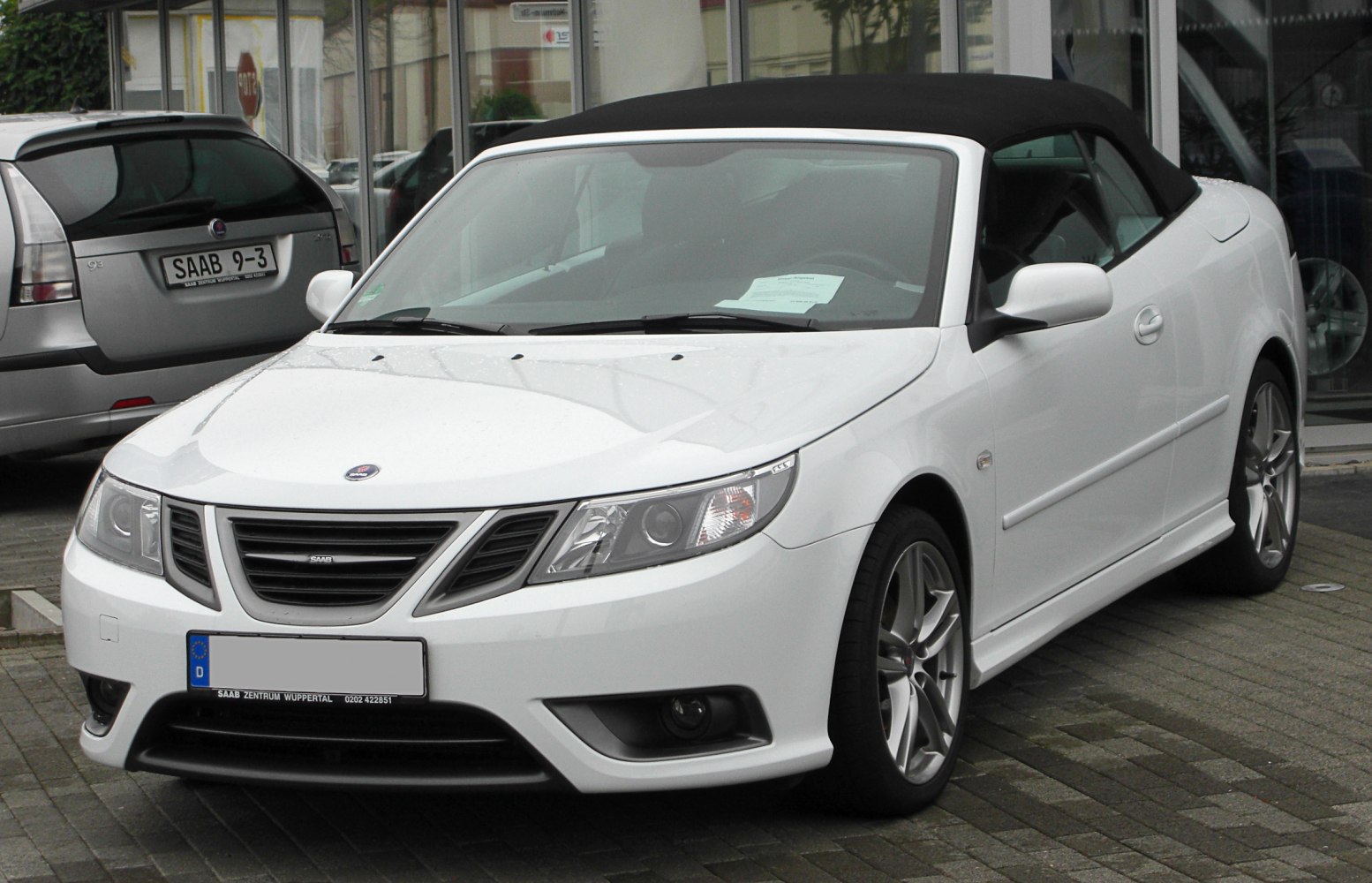 3/4 front-left view