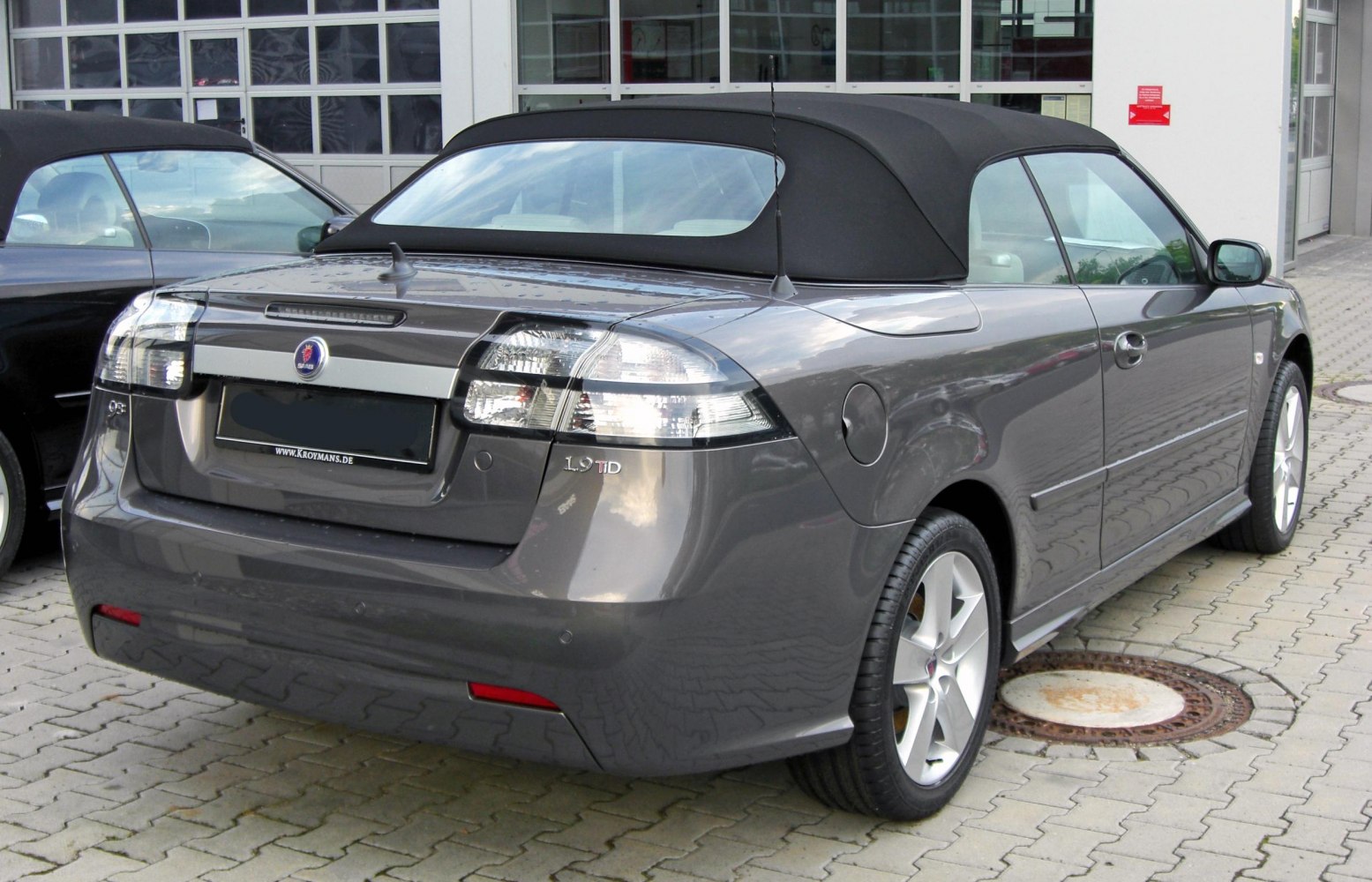 3/4 rear-right view