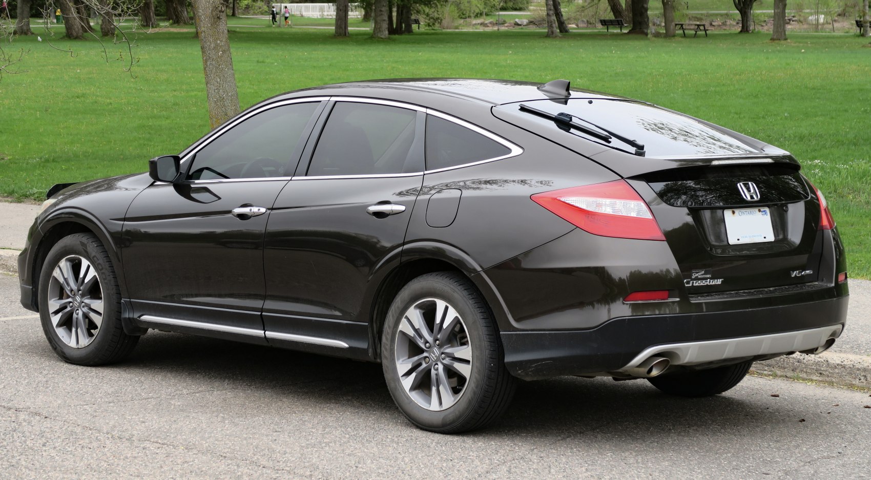 3/4 rear-left view