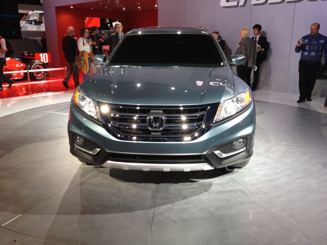 Front view with LED headlights and chrome grille