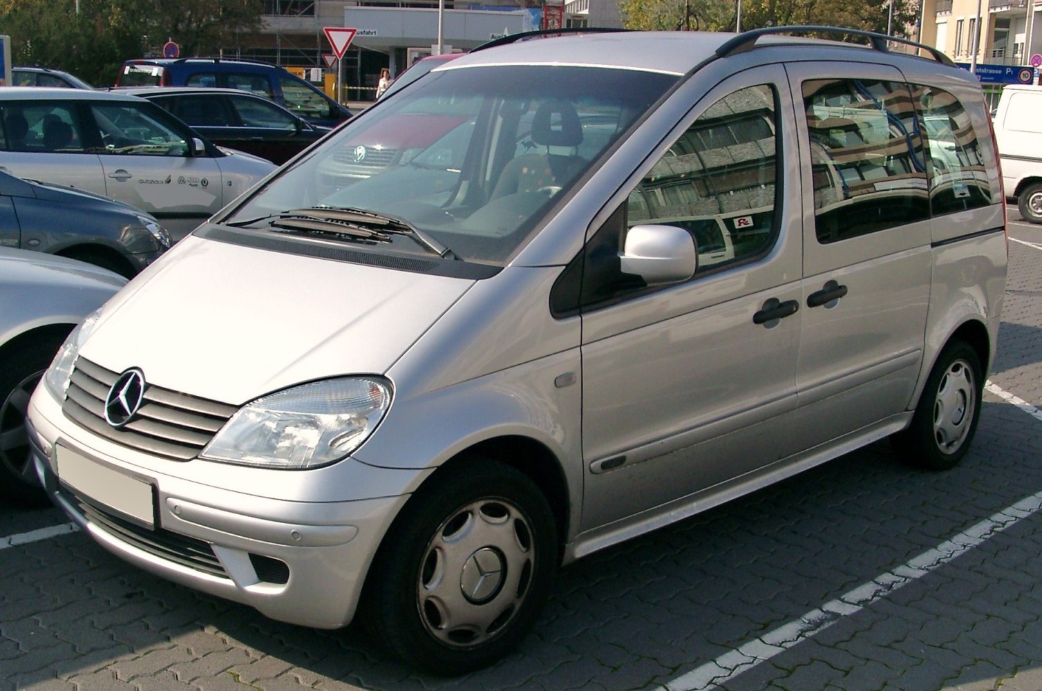 3/4 front-left view