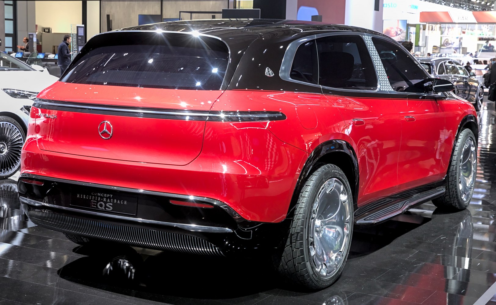 3/4 rear-right view