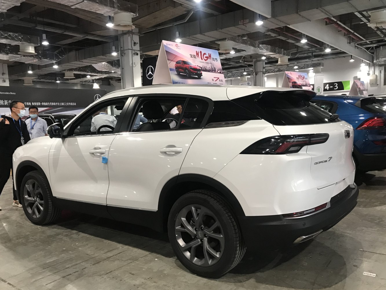 3/4 rear-left view