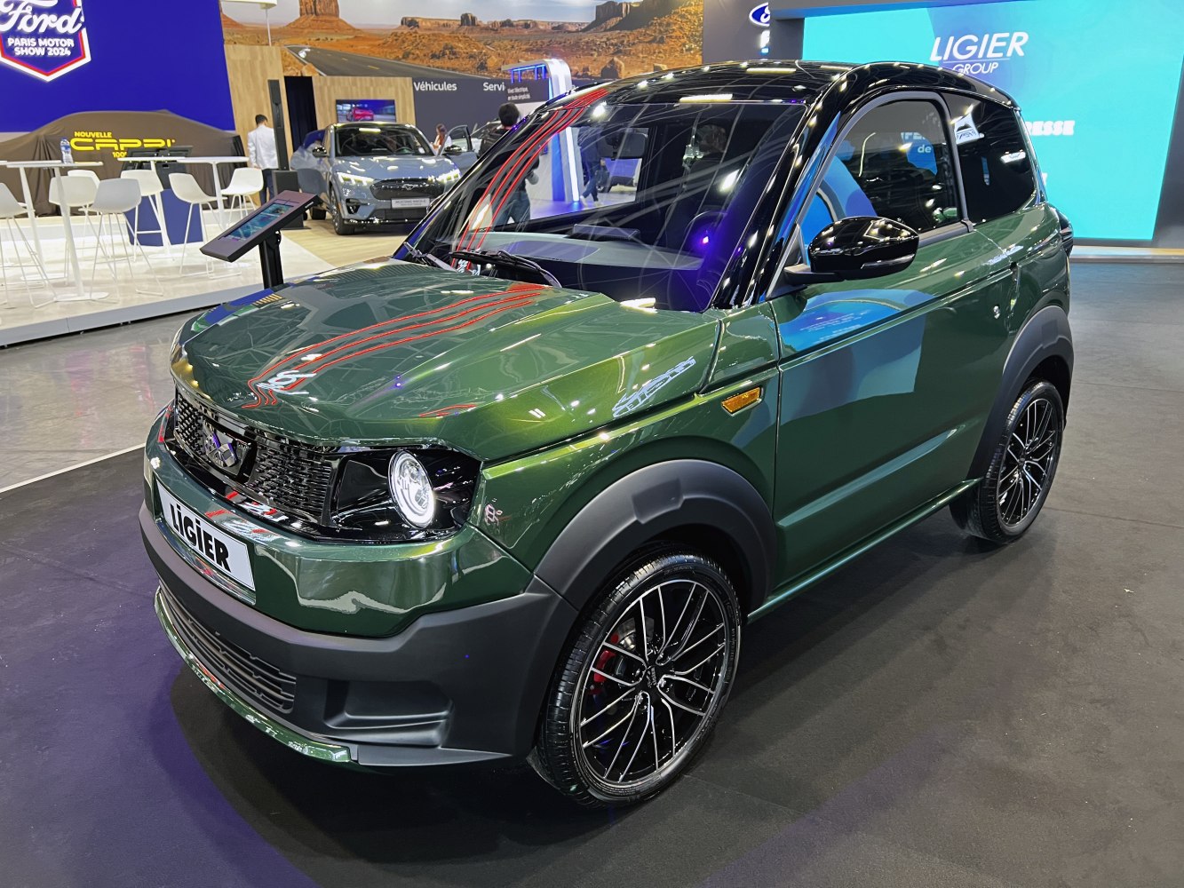 3/4 front-left view