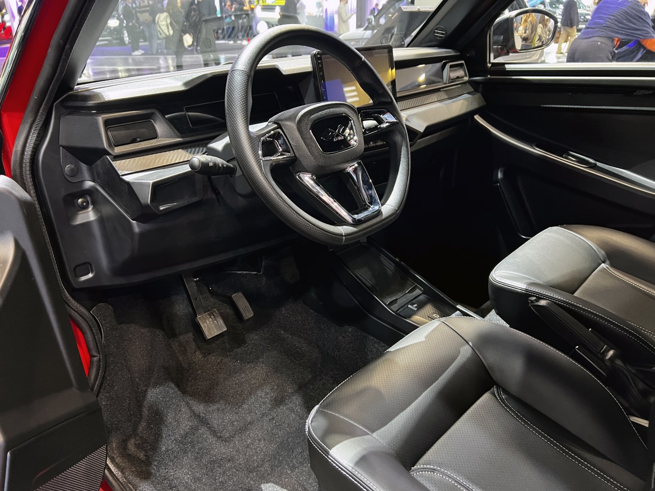 Modern steering wheel and dashboard interior design