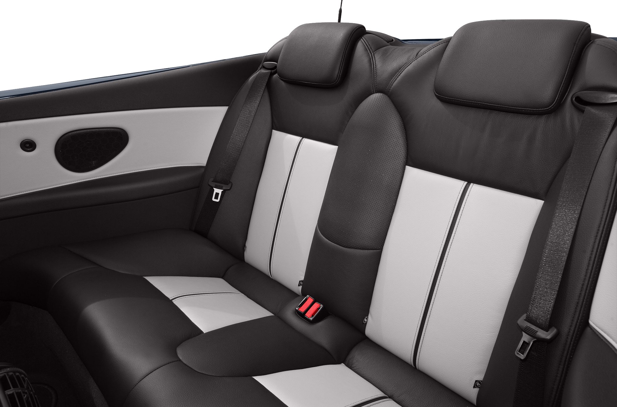 Two-tone rear leather seats with integrated headrests and seat belts