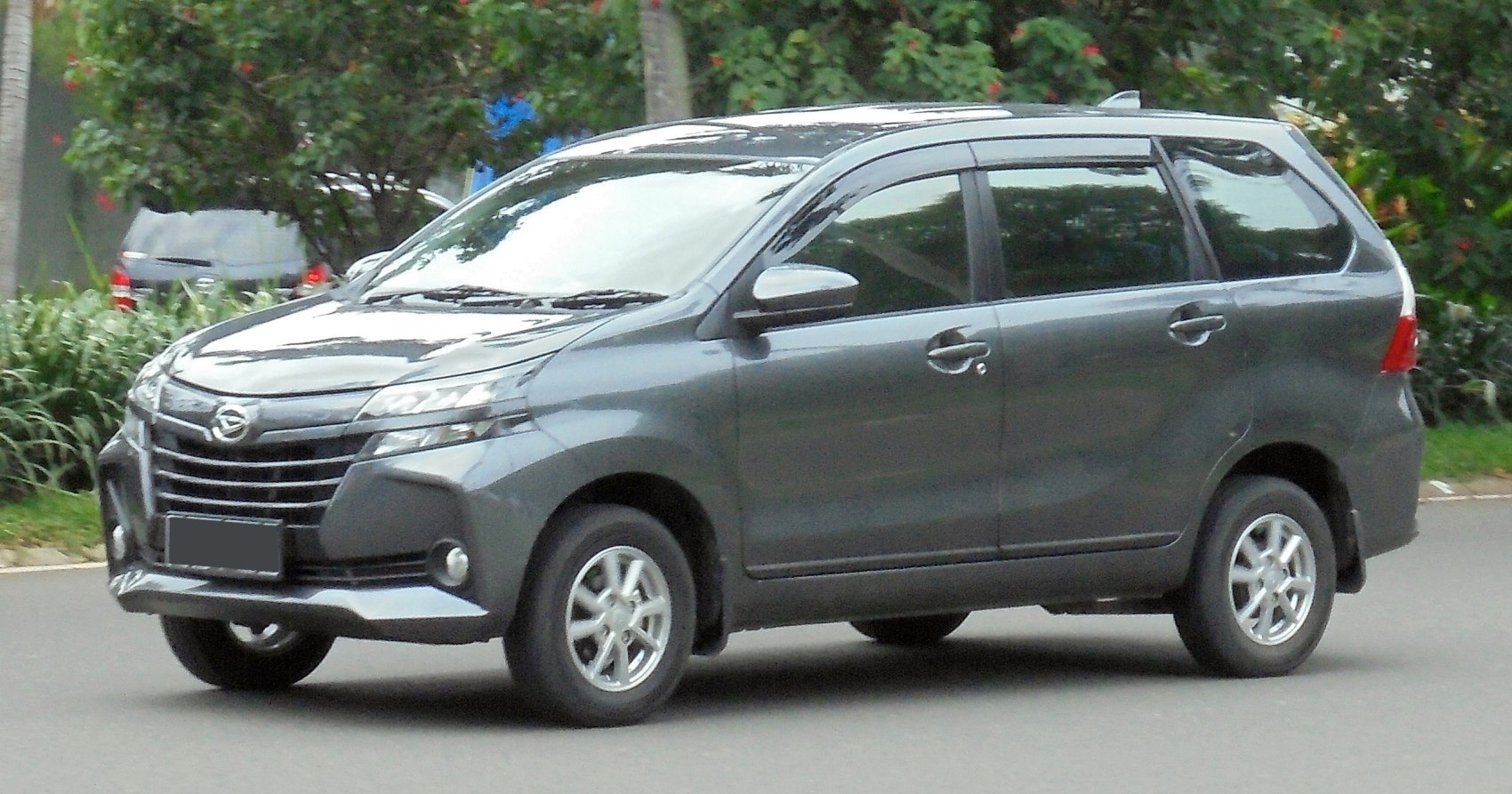 3/4 front-left view