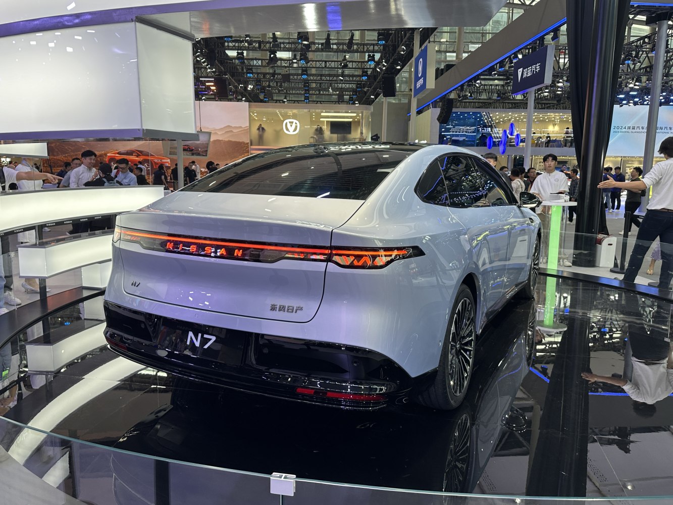 3/4 rear-right view