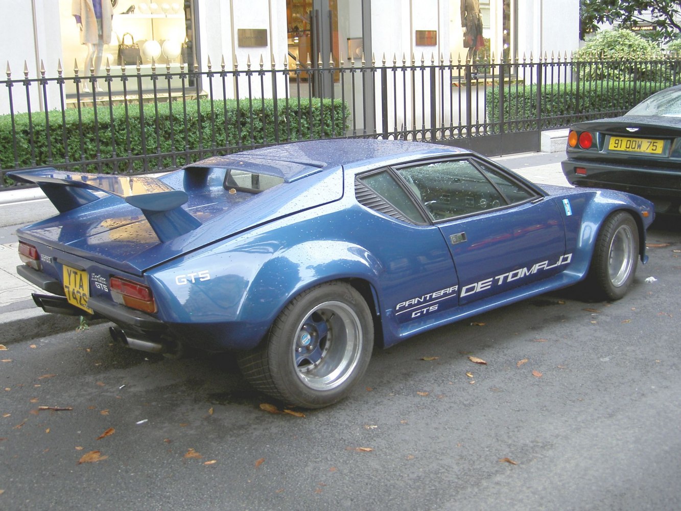 3/4 rear-right view