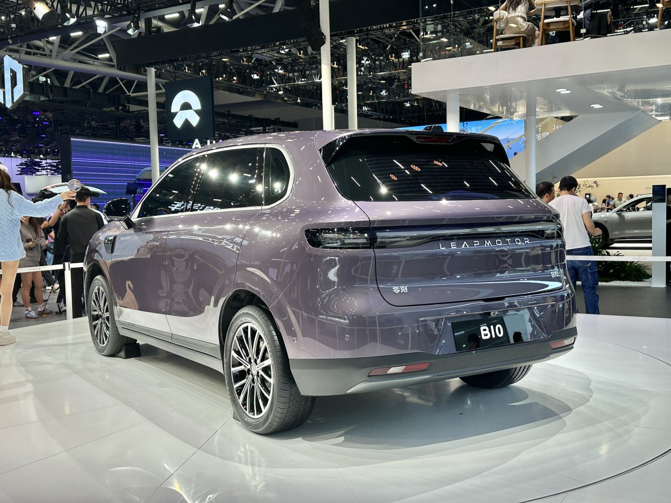 3/4 rear-left view