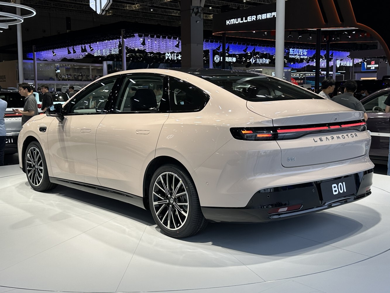 3/4 rear-left view