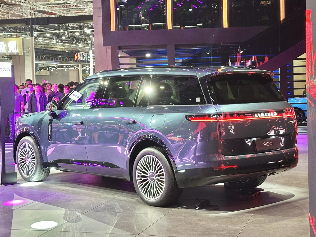 3/4 rear-left view