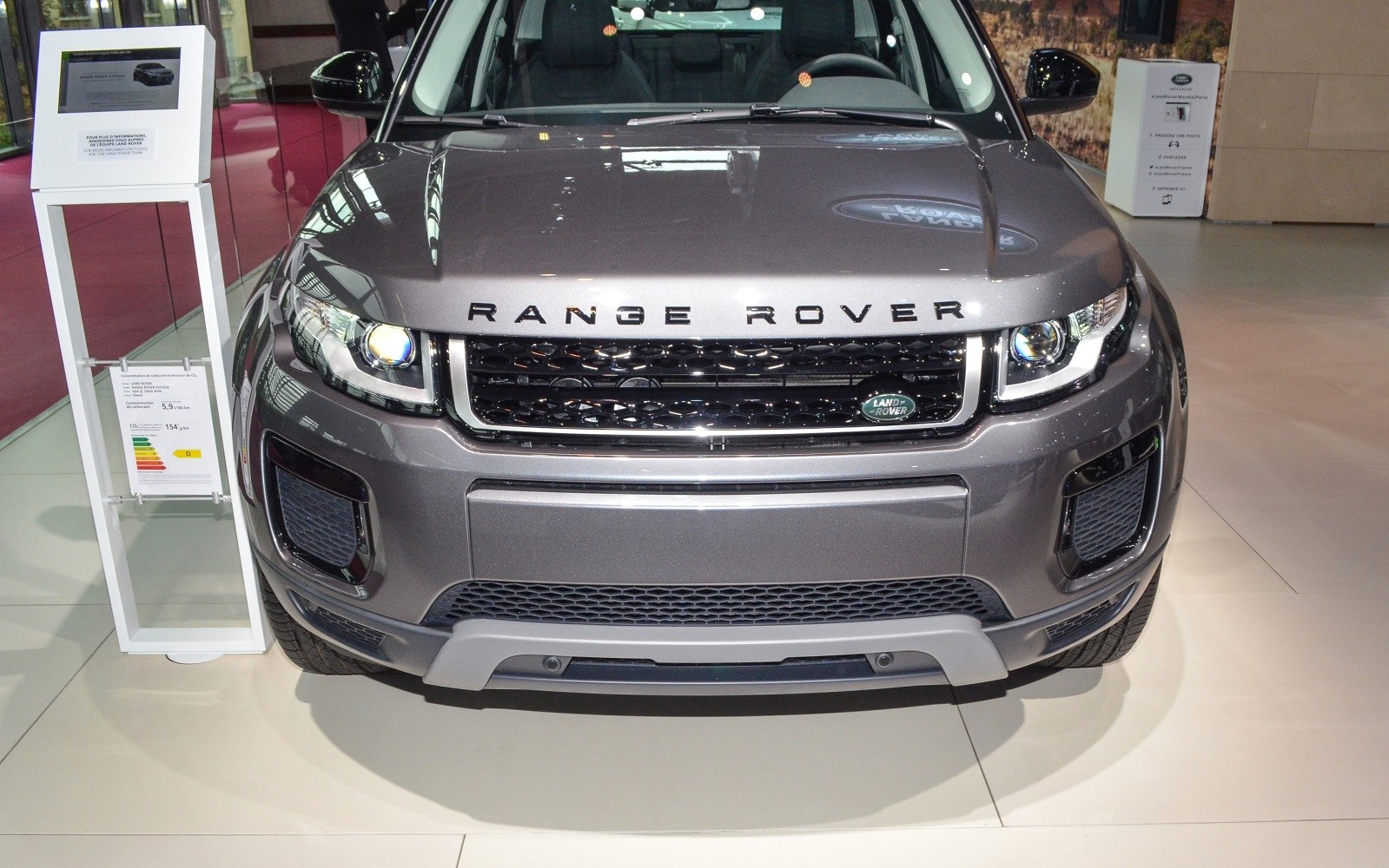 Front grille and headlights of a facelifted SUV