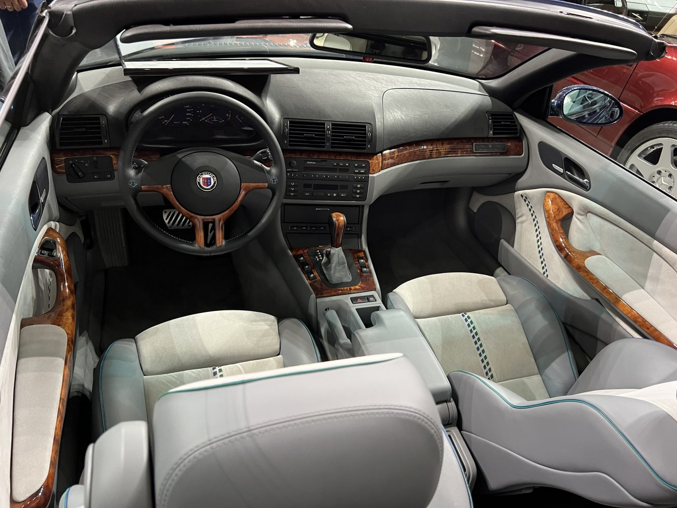 Convertible interior with wood trim and automatic gear shift