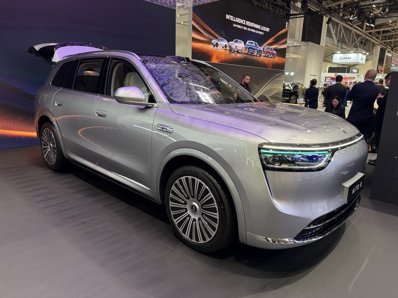 Silver SUV with LED headlights and unique alloy wheels