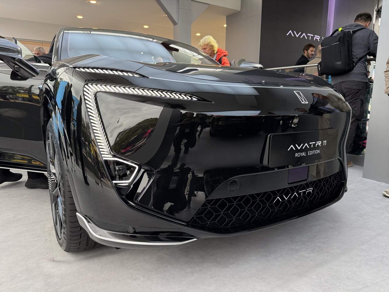 2022 Avatr 11 Front View