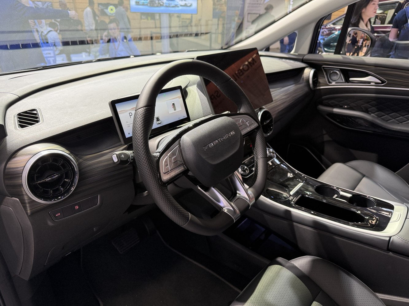 Steering wheel and dual digital display dashboard