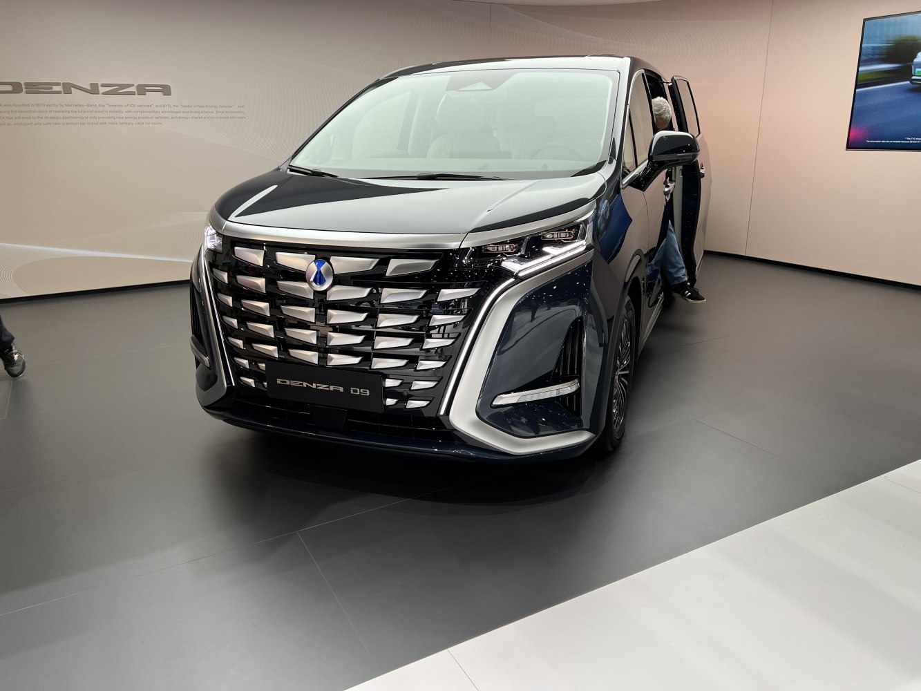 Front grille and LED headlight design of a modern luxury van