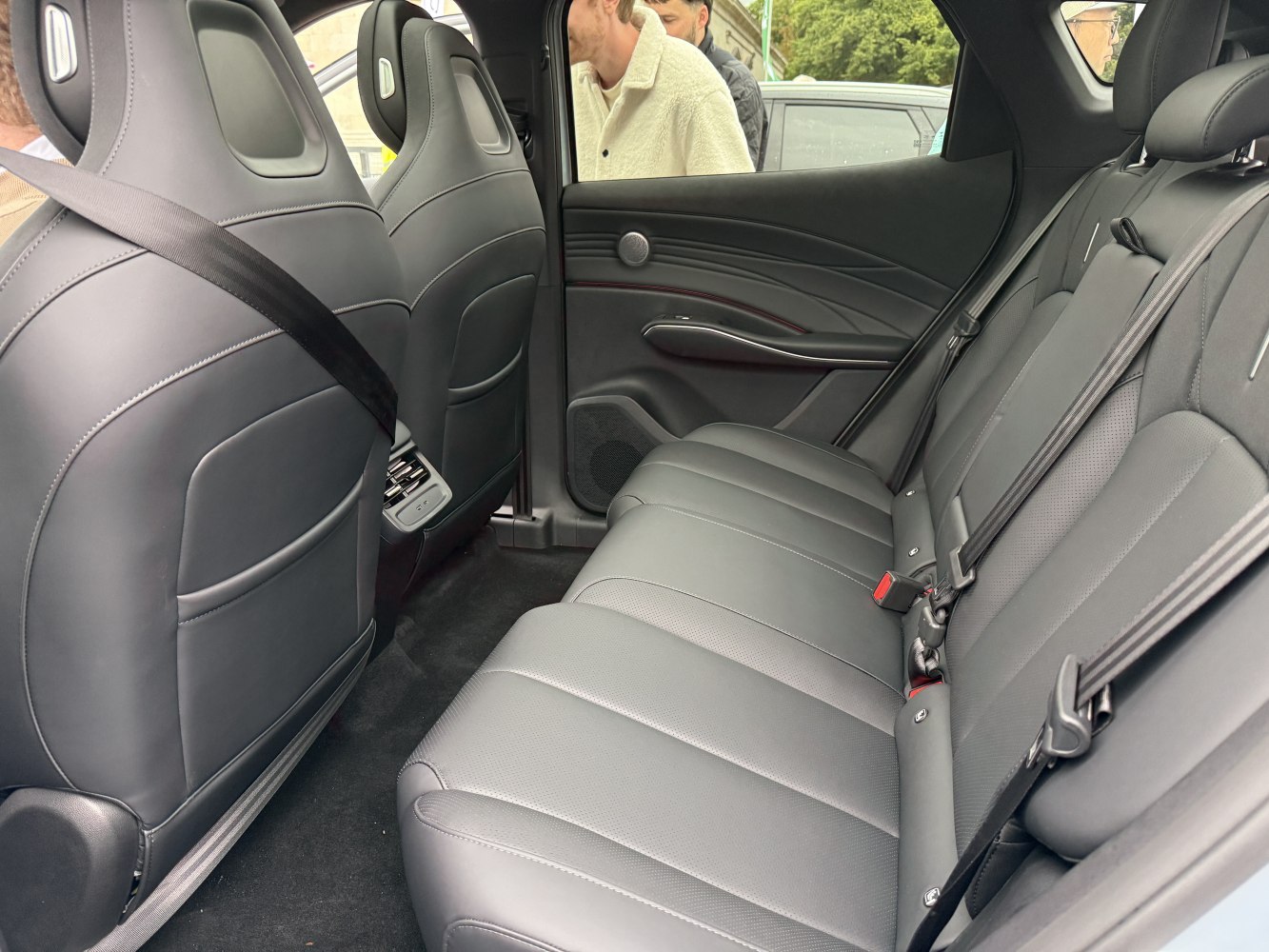 Spacious rear leather seats with modern and elegant design